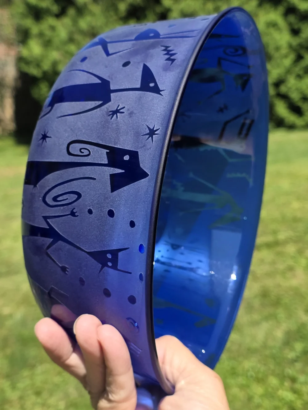 Leandra Drumm Etched Blue Glass Bowl with Whimsical Figures 9